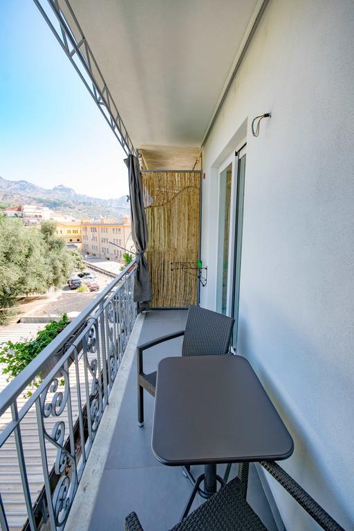 Il Muro Vecchio Studios Giardini Naxos Exteriér fotografie